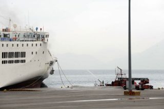 Προσέκρουσε στο λιμάνι της Πάτρας το Cruise Europa