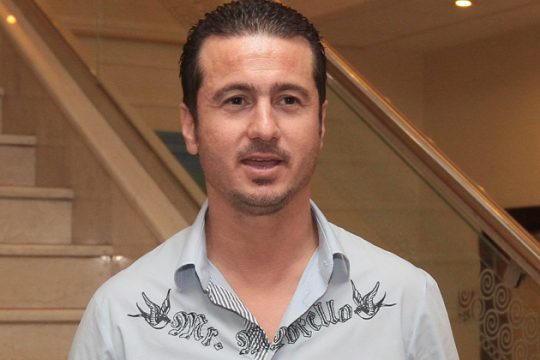 Μπρος γκρεμός και πίσω χρέη