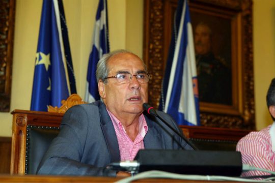 Παραιτήθηκε ο Β.Μιχαλολιάκος από το δημοτικό συμβούλιο Πειραιά
