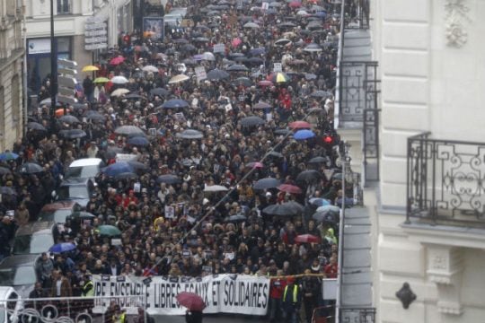 Παγκόσμια πρωτεύουσα κατά της τρομοκρατίας σήμερα το Παρίσι