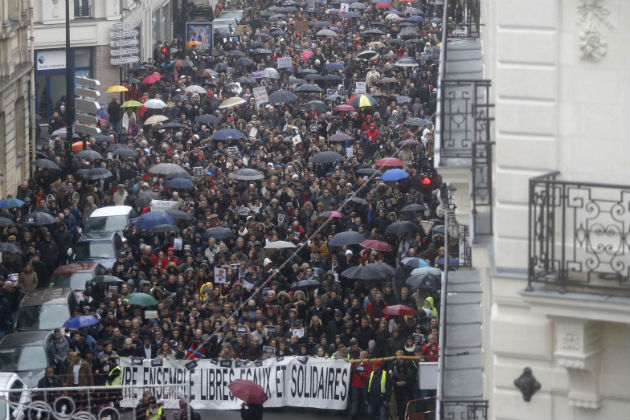 Παγκόσμια πρωτεύουσα κατά της τρομοκρατίας σήμερα το Παρίσι