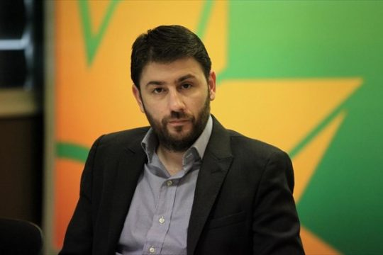 «Η καμπάνια Σαμαρά μυρίζει ναφθαλίνη»