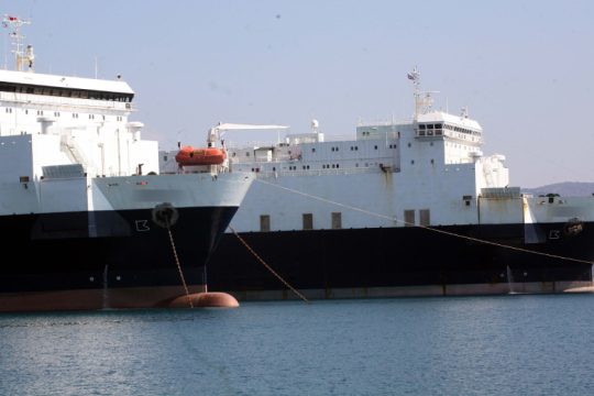 Καθοδική η πορεία για τα ελληνικά εμπορικά