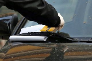 Προκήρυξη για τον εμπρησμό Ι.Χ. στα Εξάρχεια