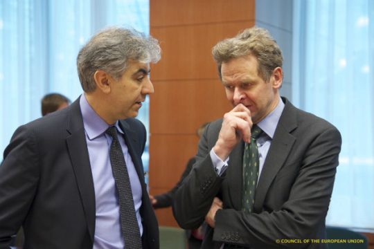 «Μειώστε το ελληνικό χρέος» προτείνει πρώην στέλεχος του ΔΝΤ