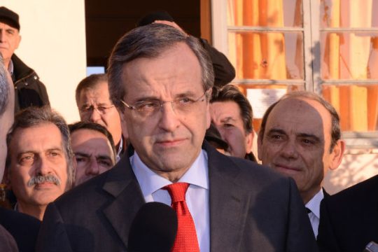 Στους αναποφάσιστους ελπίζει ο Αντώνης Σαμαράς