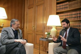 Πες Βασίλη Οικονόμου και για τα παράνομα ερωτικά ζευγαράκια