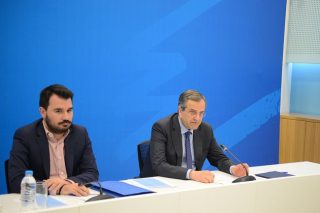 Εκτελεστική Γραμματεία συνοδεία… πικρού καφέ