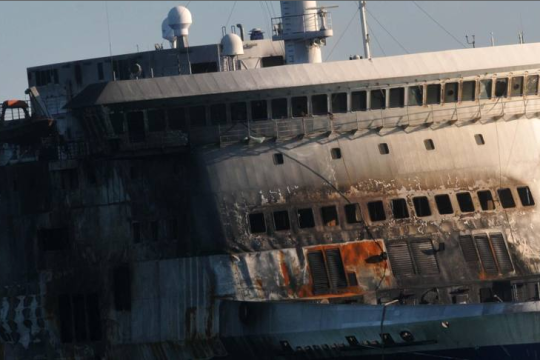 Στο λιμάνι του Μπρίντεζι το «Norman Atlantic»
