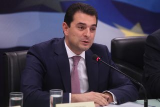 «Εξοικονομούν» εις βάρος των ΟΤΑ