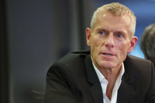 Χέλμουτ Σουλτς: «Καθήκον μας να αλλάξουμε τις πολιτικές λιτότητας»