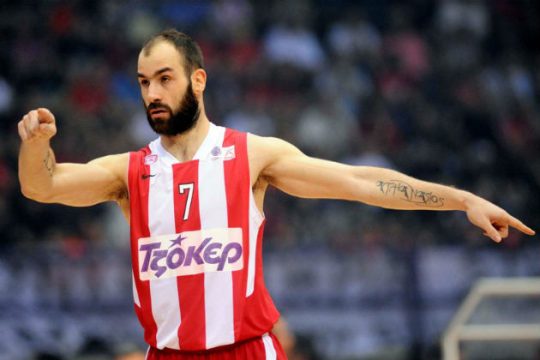 Χάδια και χαστούκια