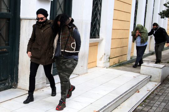 Η Λίτσα, ο Μπούμπης και τα τάπερ