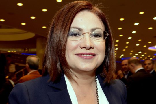 «Λαϊκιστή φανφάρα» αποκάλεσε τον Αλ. Τσίπρα η Μ. Σπυράκη