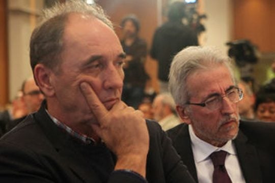 5+1 «μηνύματα» στη διαπλοκή μέσω Financial Times