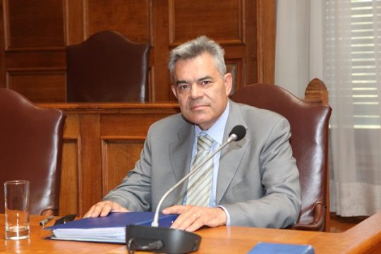 Ο Τάσος Μαντέλης επιστρέφει χρήματα στο Δημόσιο