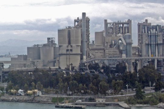 Δικαστικό «χαστούκι» στη Lafarge