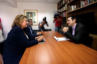 Χάλασε ο «αρραβώνας» της «Κοινωνικής Συμφωνίας» με τον ΣΥΡΙΖΑ