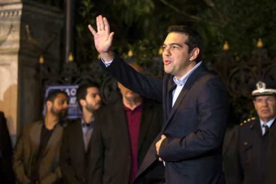 FT: «Φλερτάρει» η Ελλάδα με τη Ρωσία;