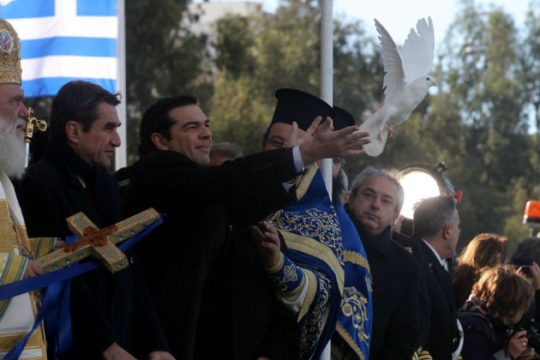 «Θεία φώτιση» πριν από τις εκλογές