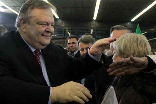 «Ποια οικονομία; Το πρόβλημα της χώρας είναι πολιτικό»