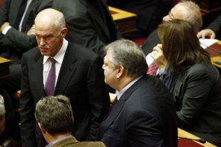 Βγαίνουν μαχαίρια μεταξύ ΠΑΣΟΚ και ΚΙ.ΔΗ.ΣΟ.
