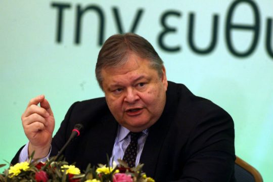 Σε ρόλο συγκυβερνήτη ο Ευ. Βενιζέλος