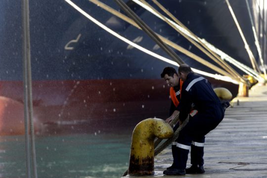 Εκατομμύρια ευρώ τα οφειλόμενα σε ναυτικούς