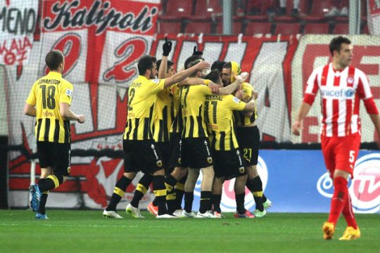 Το… χειροκρότημα στην ΑΕΚ