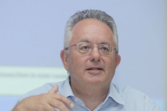 Τον Νίκο Αλιβιζάτο για ΠτΔ προτείνει το Ποτάμι