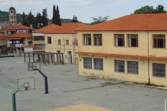 Κλειστά σχολεία σε ένδειξη πένθους για τους δύο νεκρούς στη Χαλκιδική