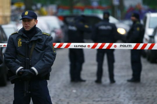 Δύο συλλήψεις για συνέργεια στις επιθέσεις στη Δανία