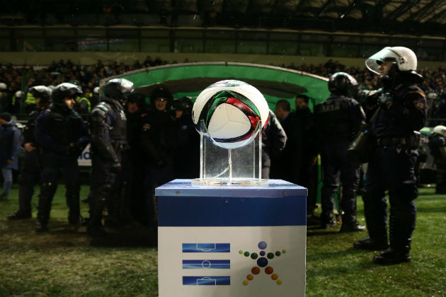 Αίσχος! Ούτε ένα δακρυγόνο ούτε μια μολότοφ στη Σούπερ Λιγκ!
