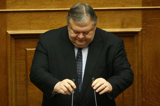 Ασκήσεις ισορροπίας στο ΠΑΣΟΚ