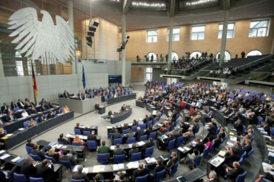 Προς έγκριση στο γερμανικό Κοινοβούλιο το ελληνικό αίτημα