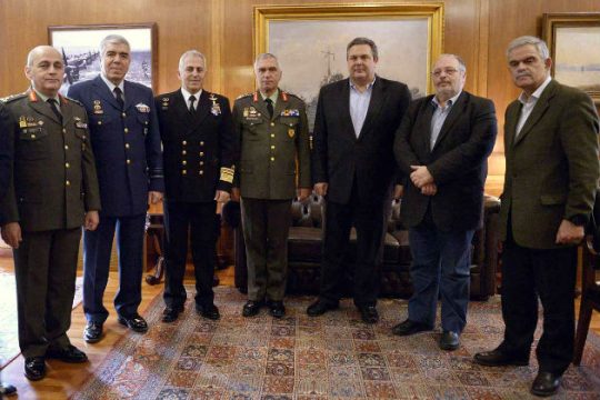 Αλλαγές στις ένοπλες δυνάμεις ανακοίνωσε ο Π.Καμμένος