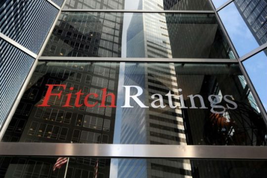 Κινδυνολογία και πιέσεις απο Fitch