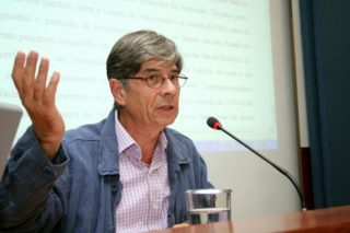 «Η προσκόλληση στο παρόν συσκοτίζει το παρελθόν και το μέλλον»