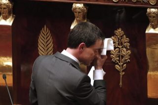 Πύρρειος νίκη για την κυβέρνηση