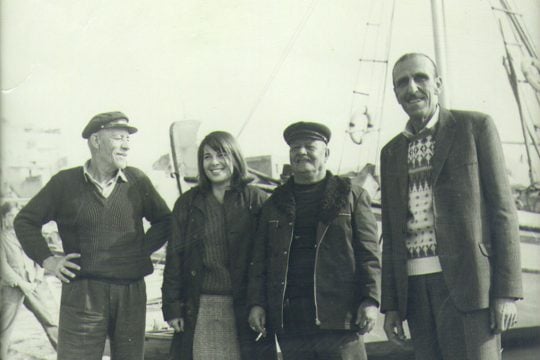 «Απ’ της Ζέας το λιμάνι μέχρι το Πασαλιμάνι»