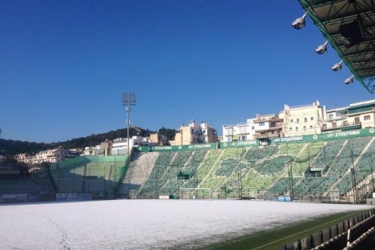 Η Λεωφόρος στα λευκά