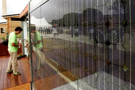 Ηλιακός τοίχος από μάρμαρο και νερό για θέρμανση σπιτιών