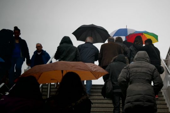 Βροχερός καιρός και πτώση της θερμοκρασίας