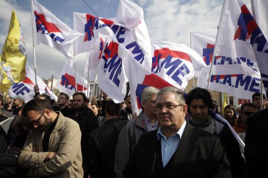 Αντικυβερνητικά και στους δρόμους