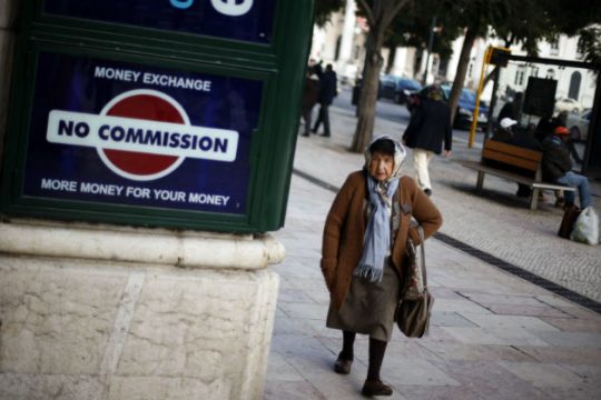 Eurostat: Συρρίκνωση 0,2% της ελληνικής οικονομίας στο 4ο τρίμηνο