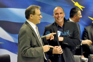Μέιλ Βαρούβελη