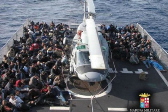Νέα τραγωδία στη Μεσόγειο με δεκάδες μετανάστες νεκρούς