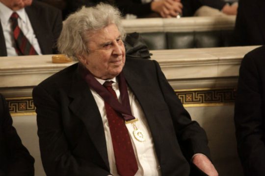 Ο Μίκης καλεί τον ΣΥΡΙΖΑ να πει «Όχι» στο «Nein» του Σόιμπλε