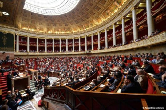 Η Γαλλία «μεταρρυθμίζει» την απασχόληση