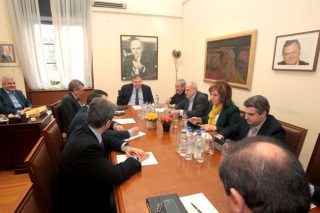 Επίσημη ενημέρωση ζητά το ΠΑΣΟΚ